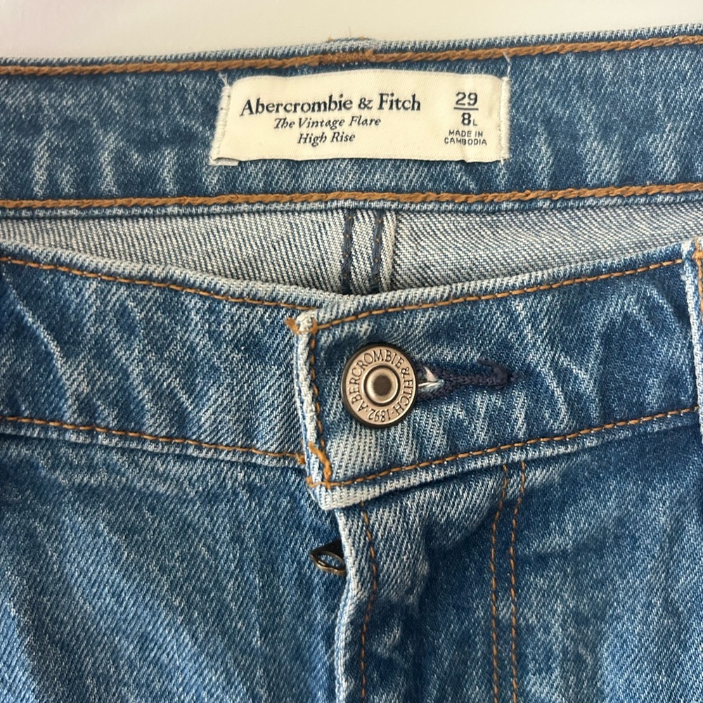 Abercrombie & Fitch Vintage Flare High Rise Blue Jeans